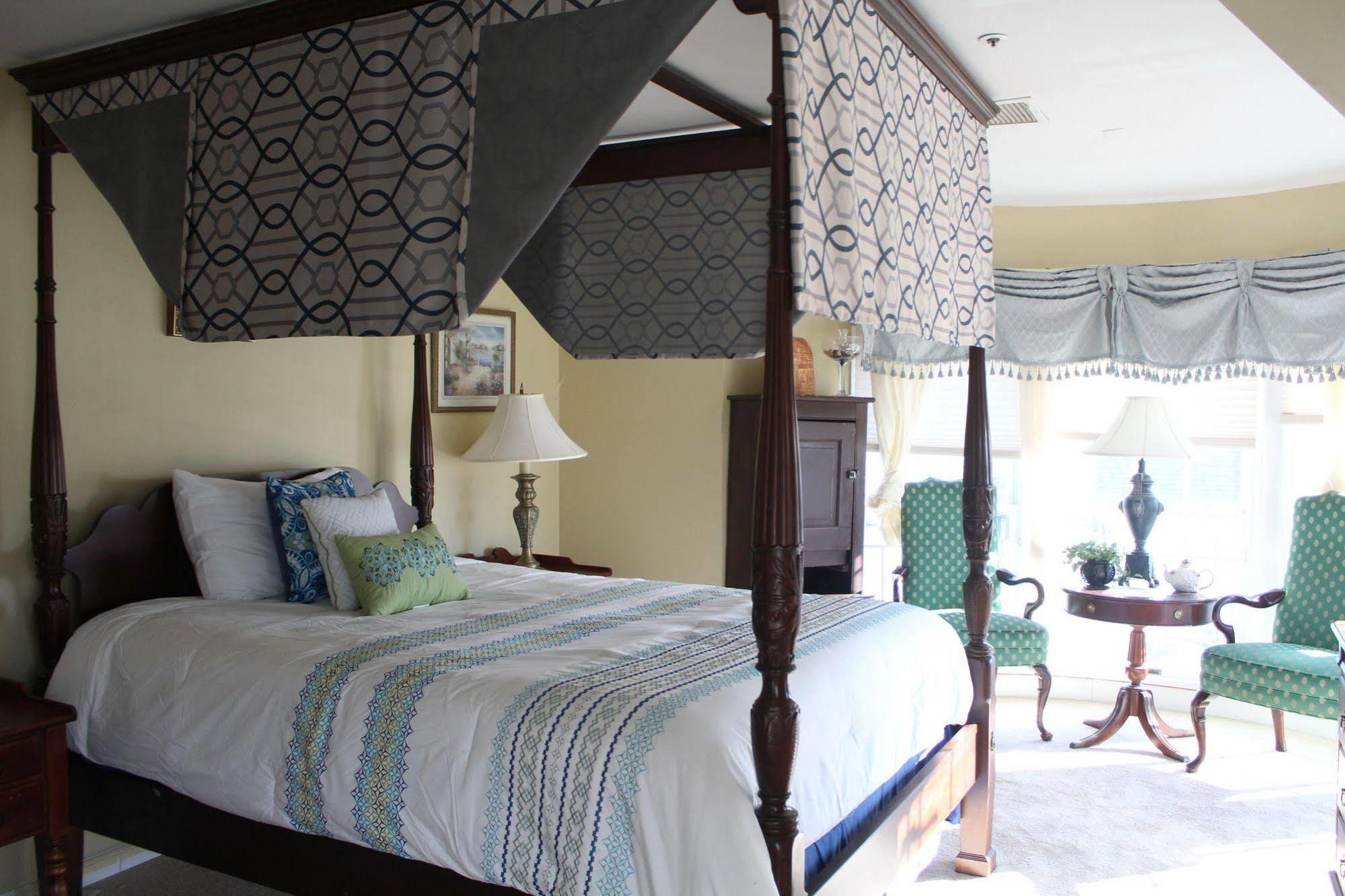 Tavern On The Bay Hotel - Frank Sinatra Suite ซอเมอร์สพอยต์ ภายนอก รูปภาพ